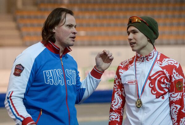 Павел Кулижников (справа) и тренер Дмитрий Дорофеев Павел Кулижников (справа) и тренер Дмитрий Дорофеев