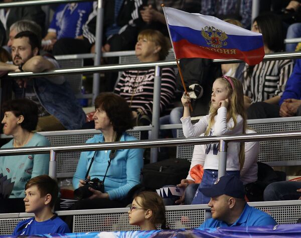 Болельщики на трибуне в финальном матче Кубке ЕКВ между ВК Динамо (Россия, Краснодар) и ВК Атом Трефль (Польша, Сопот) Болельщики на трибуне в финальном матче Кубке ЕКВ между ВК Динамо (Россия, Краснодар) и ВК Атом Трефль (Польша, Сопот)