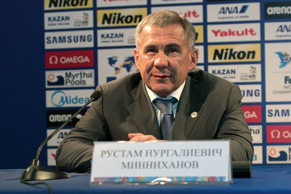 Рустам Минниханов Рустам Минниханов