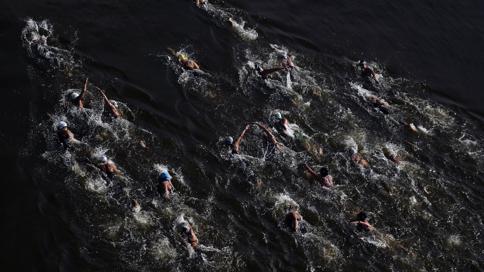 Плавание на открытой воде Плавание на открытой воде - РИА Новости, 1920, 06.09.2020