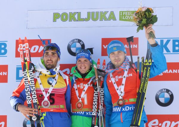 Мартен Фуркад, Симон Шемпп и Антон Шипулин (слева направо) Мартен Фуркад, Симон Шемпп и Антон Шипулин (слева направо)