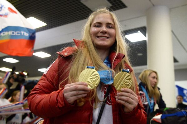 Лыжница Майя Якунина Лыжница Майя Якунина