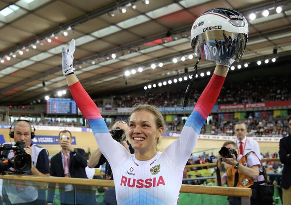 Анастасия Войнова после победы в гите на чемпионате мира по трековым велогонкам Анастасия Войнова после победы в гите на чемпионате мира по трековым велогонкам
