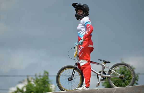 Спортсменка сборной России по велоспорту в дисциплине BMX Ярослава Бондаренко во время тренировки Спортсменка сборной России по велоспорту в дисциплине BMX Ярослава Бондаренко во время тренировки