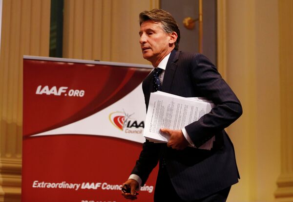 Себастьян Коу на заседании совета IAAF Себастьян Коу на заседании совета IAAF